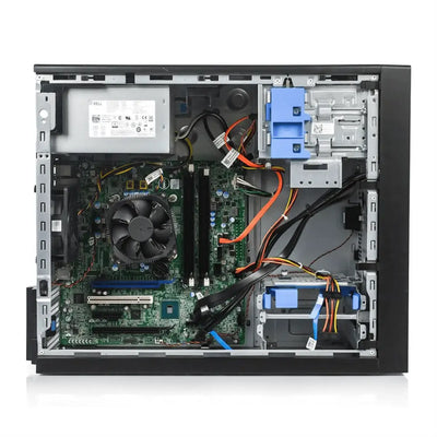 Černá věžová počítačová skříň dell precision 3620 s viditelnými interními komponenty pro jednoprocesorový herní systém