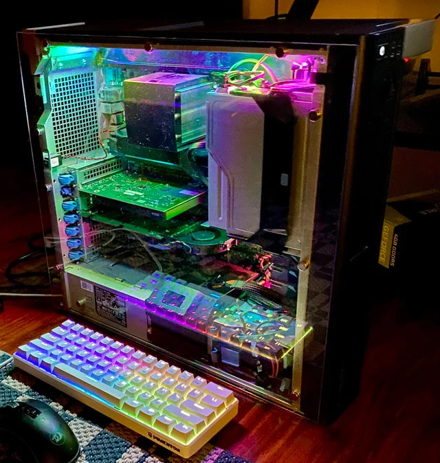 Postavte tiché herní PC z Dell Precision T5810 s e5-1650