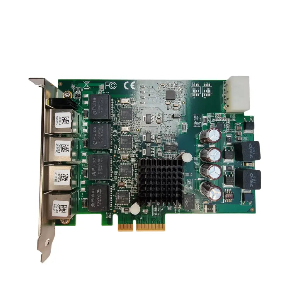 Zelený PCI Express síťový adaptér ADLINK PCle-GIE64+ 4xPoE s čtyřmi optickými transceivery